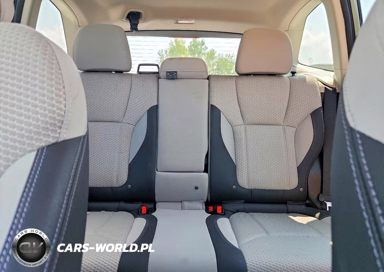 2021 Subaru Forester Premium VIN:JF2SKAJC2MH588865 - 10