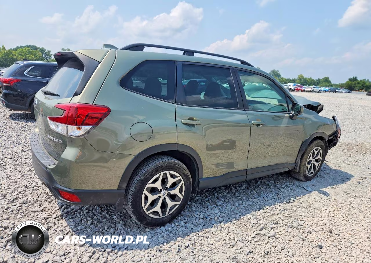 2021 Subaru Forester Premium VIN:JF2SKAJC2MH588865 - 3