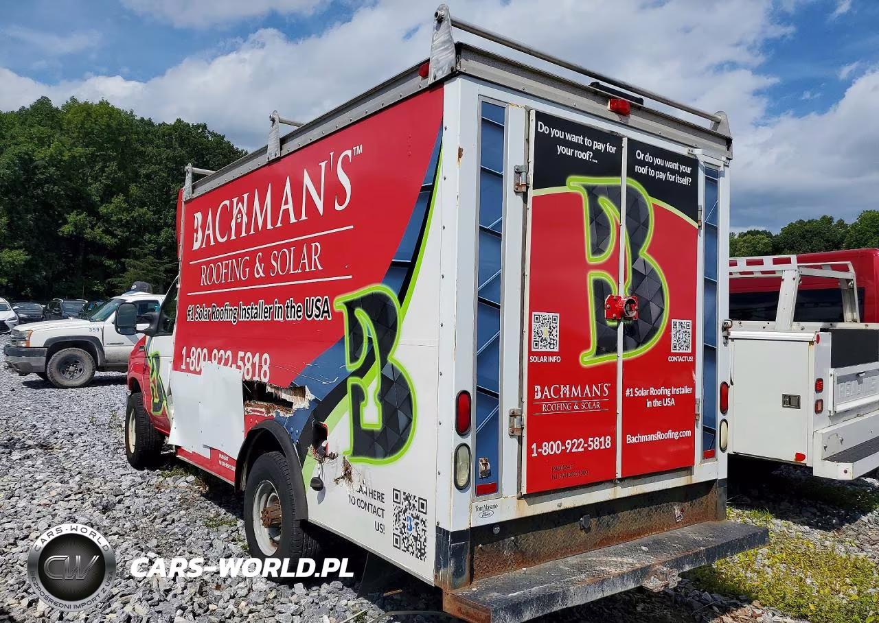 2008 Ford E350 Delivery Truck VIN:1FDSE35L88DA04926 - 2