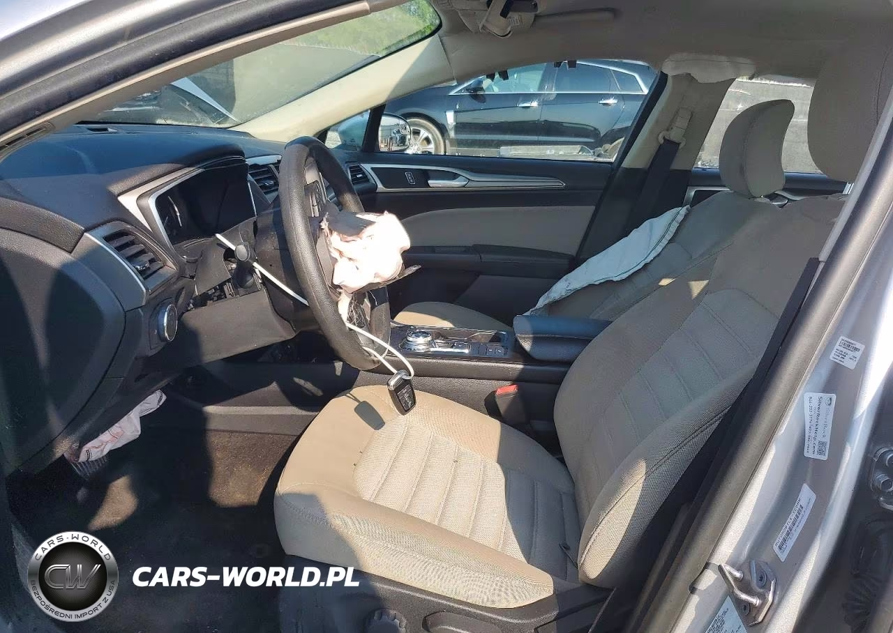 2018 Ford Fusion S Hybrid VIN:3FA6P0UU2JR122885 - 7