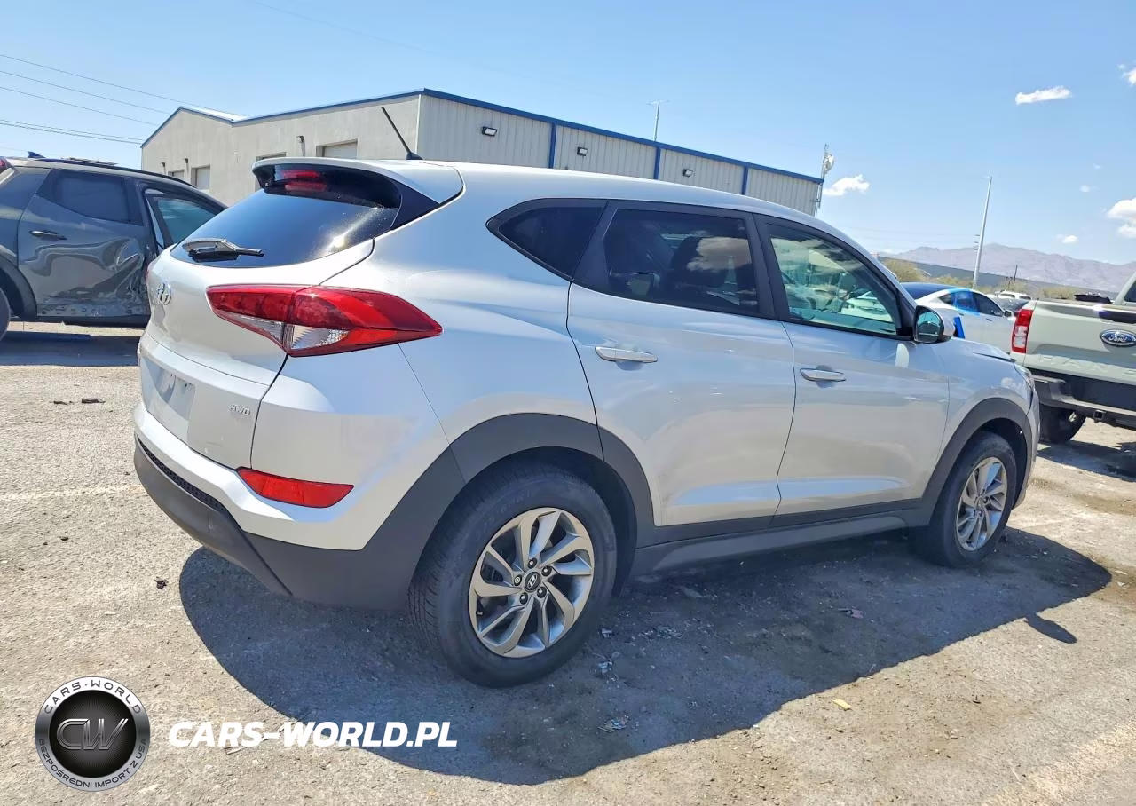 2018 Hyundai Tucson Se VIN:KM8J2CA42JU813458 - 3