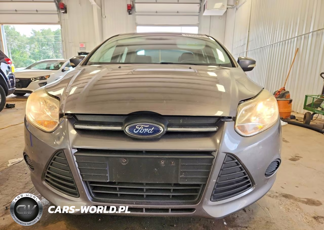 2014 Ford Focus Se VIN:1FADP3F22EL383300 - 5
