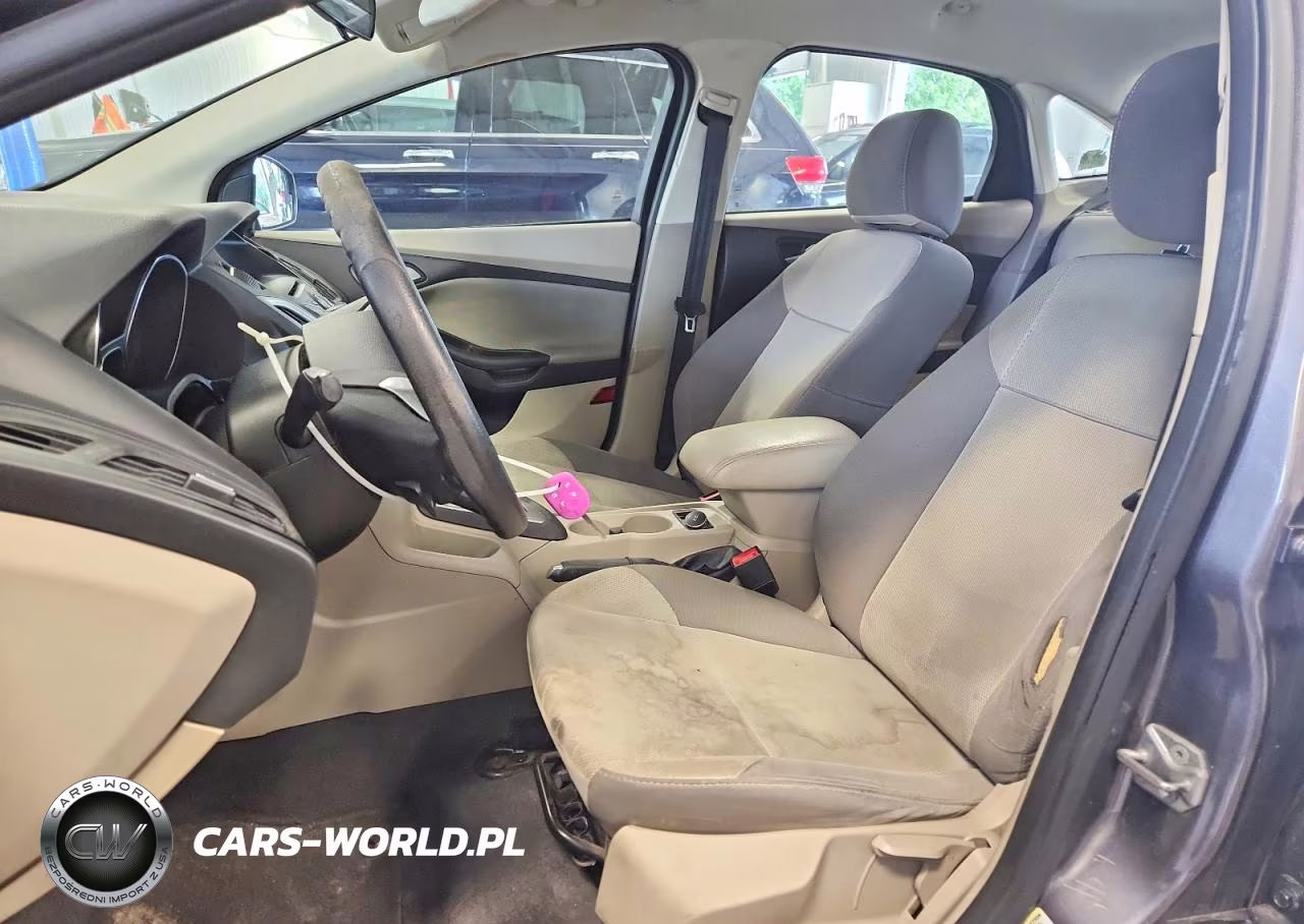 2014 Ford Focus Se VIN:1FADP3F22EL383300 - 7