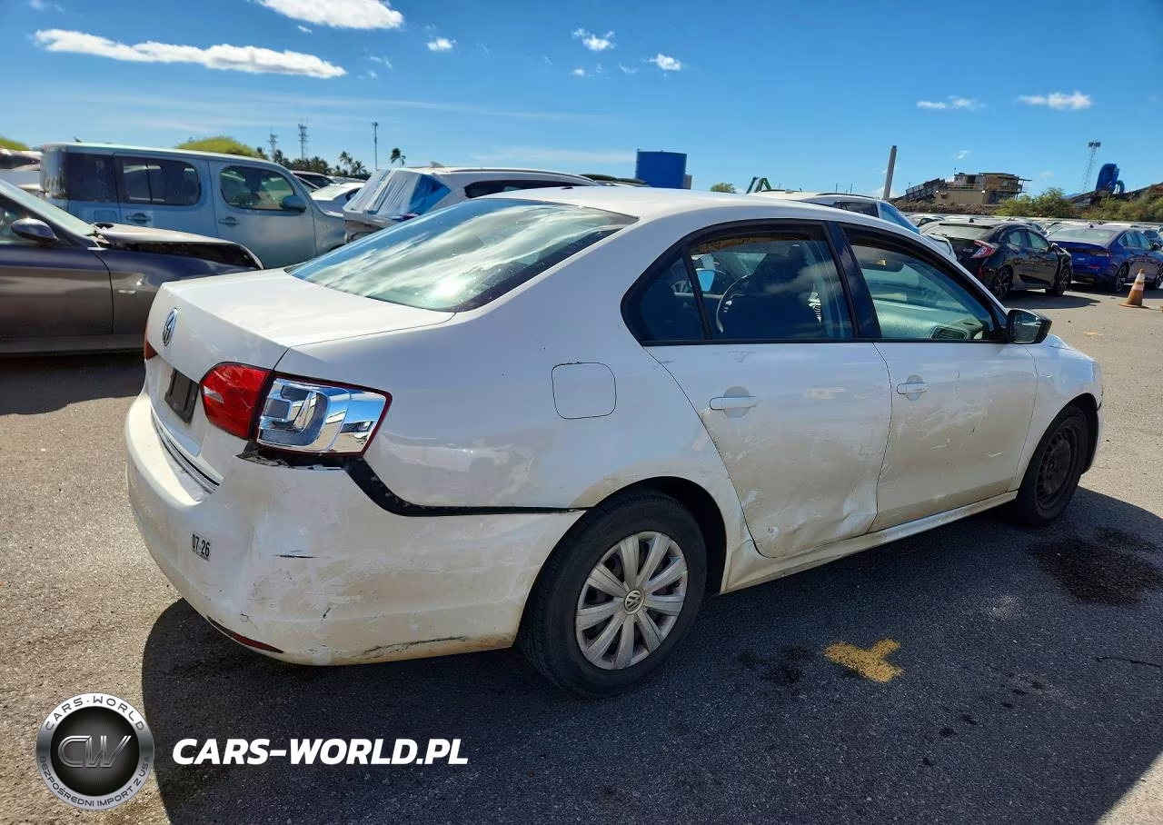 2012 Volkswagen Jetta Base VIN:3VW2K7AJ4CM403447 - 3
