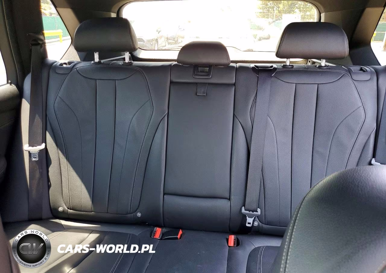 2018 BMW X5 Xdr40E VIN:5UXKT0C59J0W00068 - 10