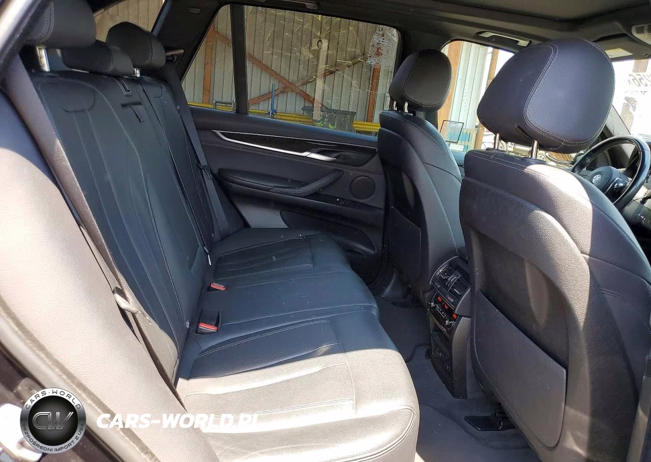 2018 BMW X5 Xdr40E VIN:5UXKT0C59J0W00068 - 11