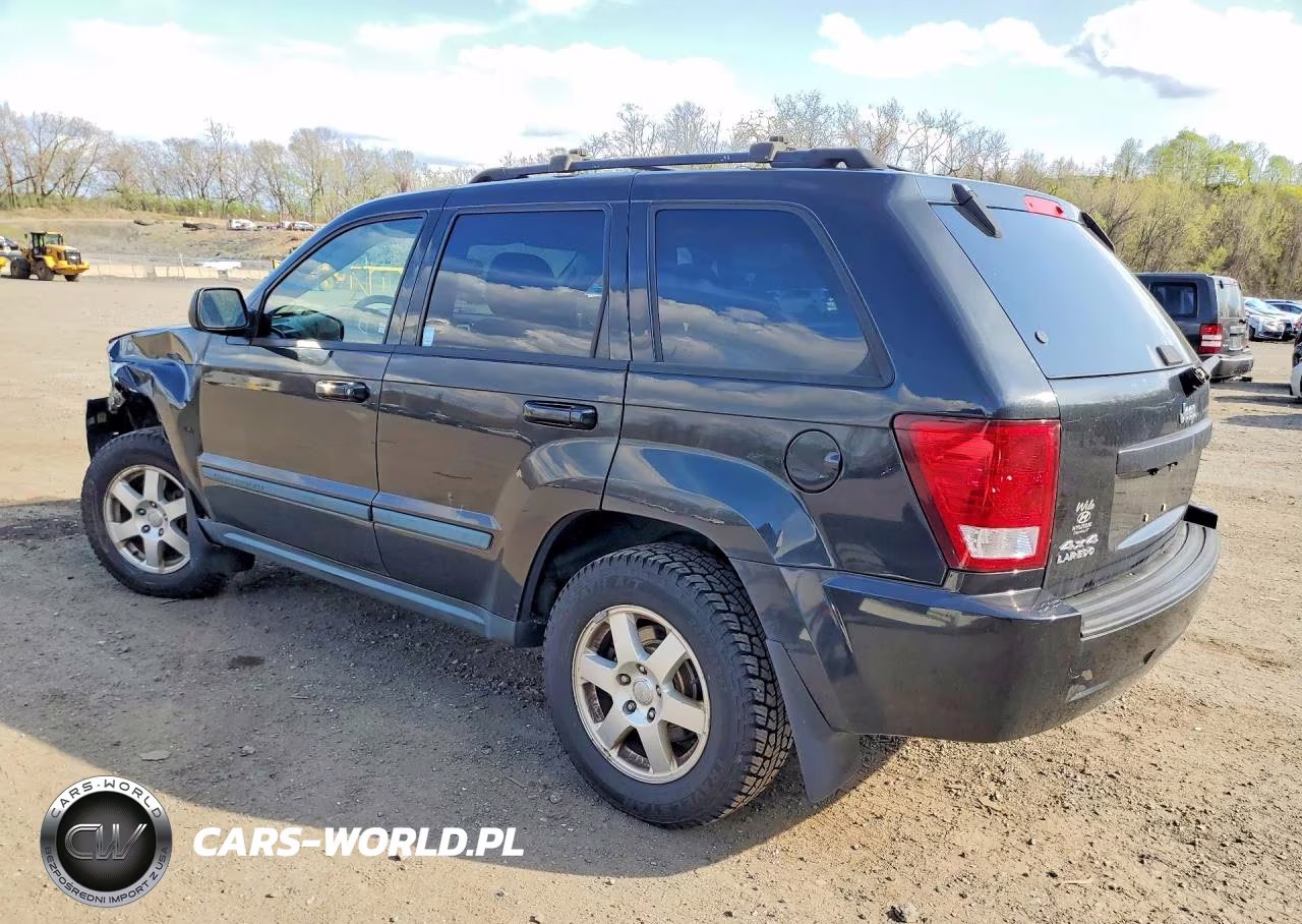 2009 Jeep Grand Cherokee Laredo VIN:1J8GR48K59C528672 - 3
