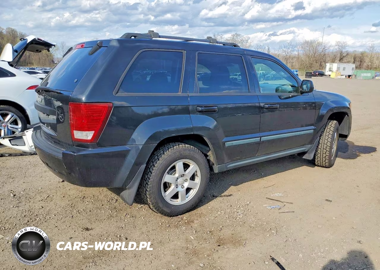 2009 Jeep Grand Cherokee Laredo VIN:1J8GR48K59C528672 - 5