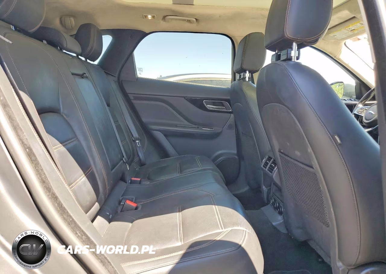 2019 Jaguar F-Pace Prestige VIN:SADCK2FX0KA398741 - 11