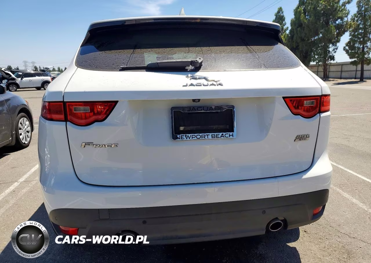 2019 Jaguar F-Pace Prestige VIN:SADCK2FX0KA398741 - 6