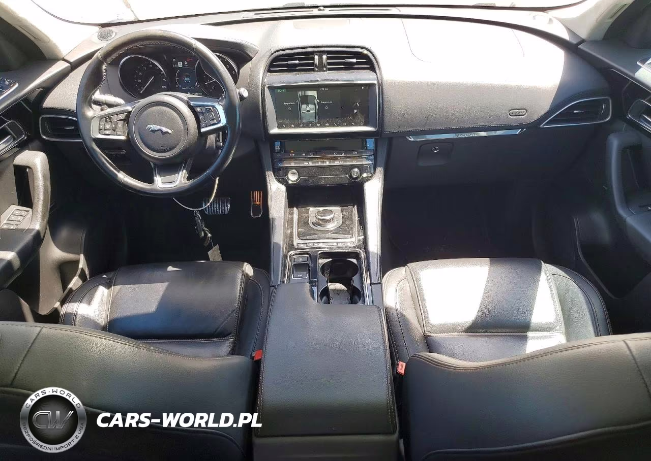 2019 Jaguar F-Pace Prestige VIN:SADCK2FX0KA398741 - 8