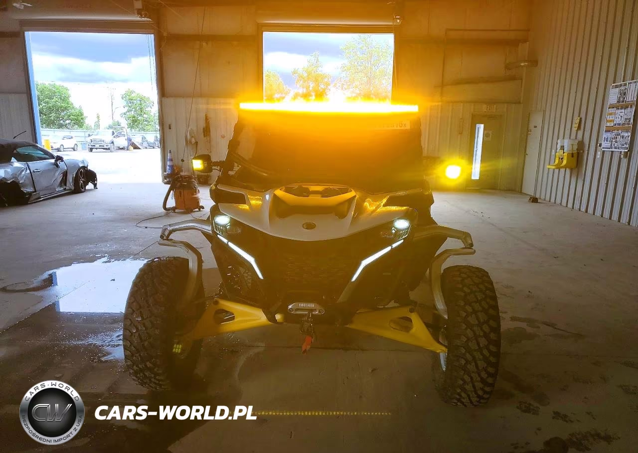2024 Can-Am Maverick R - Atv VIN:3JB8GAT4XRE000274 - 9
