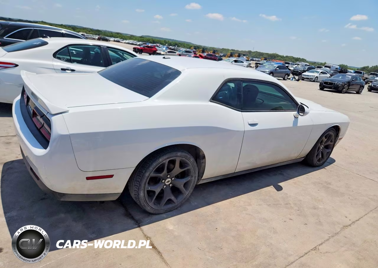 2017 Dodge Challenger Sxt VIN:2C3CDZAG5HH640184 - 3