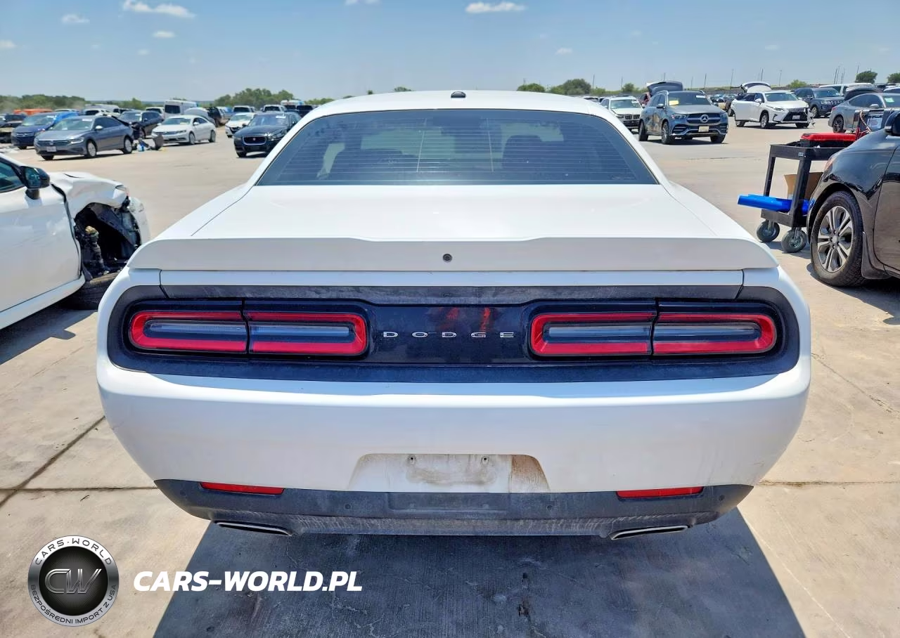 2017 Dodge Challenger Sxt VIN:2C3CDZAG5HH640184 - 6