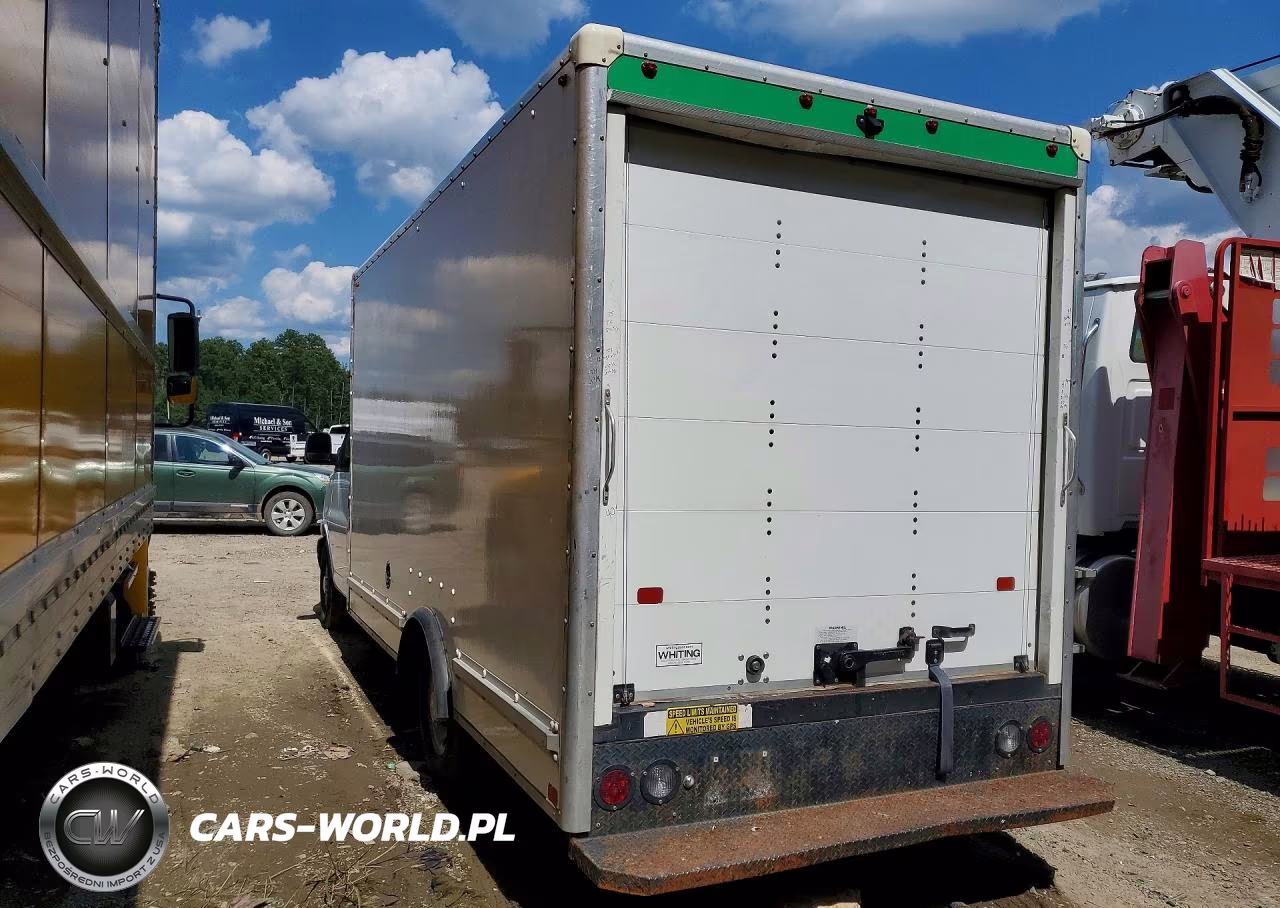 2021 Chevrolet Express G3500 VIN:1GB0GSF70M1157558 - 2