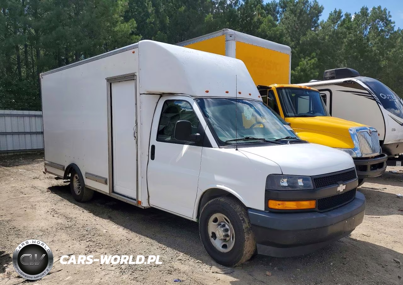 2021 Chevrolet Express G3500 VIN:1GB0GSF70M1157558 - 4