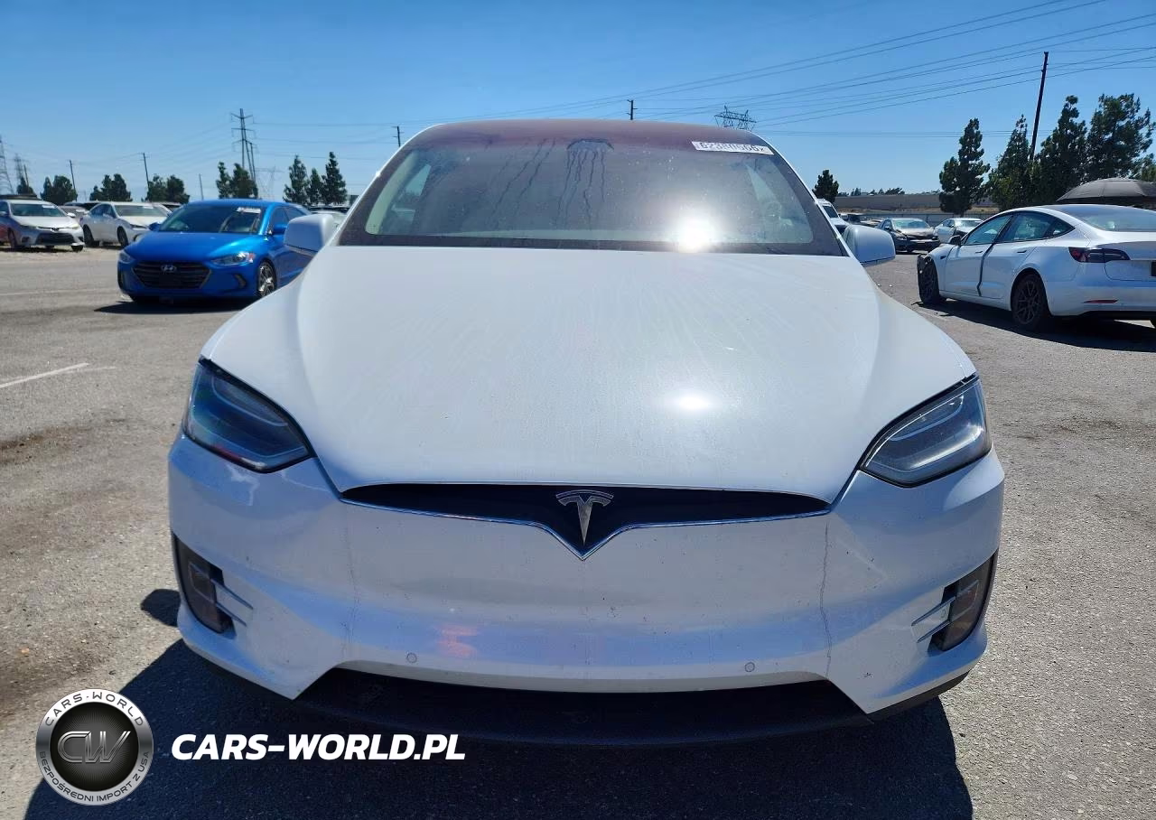 2018 Tesla Model X VIN:5YJXCAE29JF124180 - 5