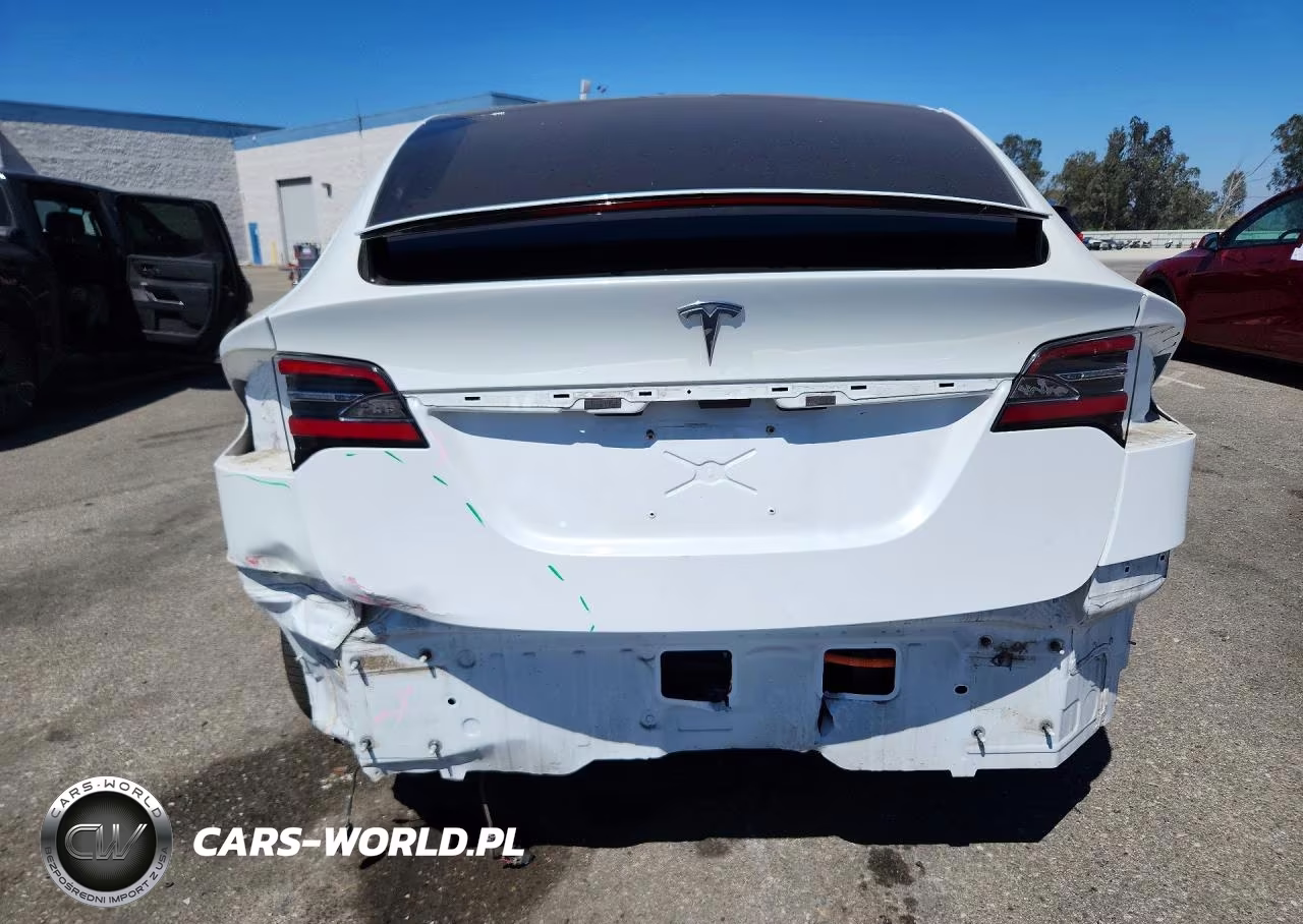 2018 Tesla Model X VIN:5YJXCAE29JF124180 - 6