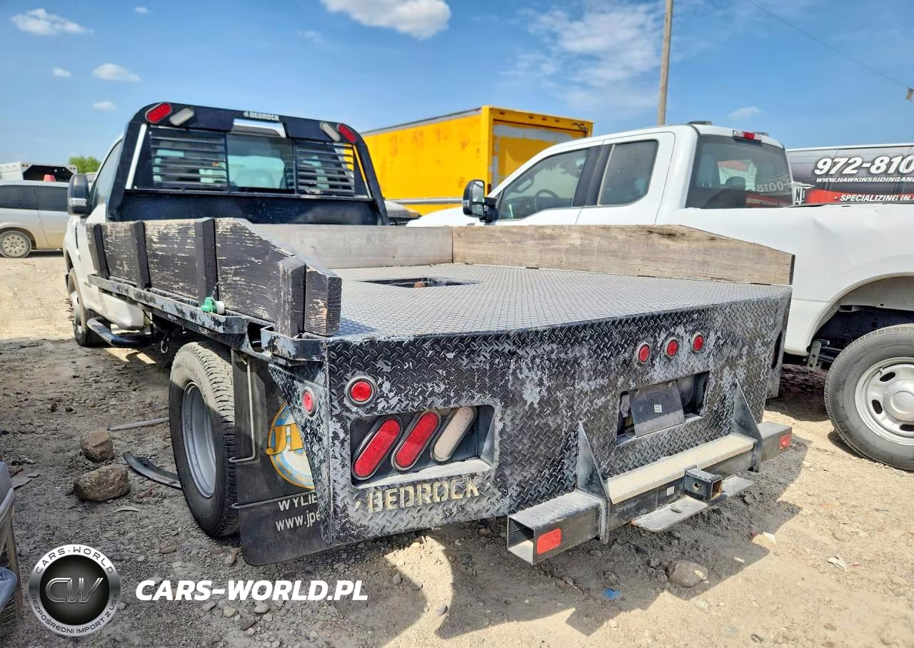 2018 Ford F350 Super Duty VIN:1FDRF3GT1JEC39323 - 2