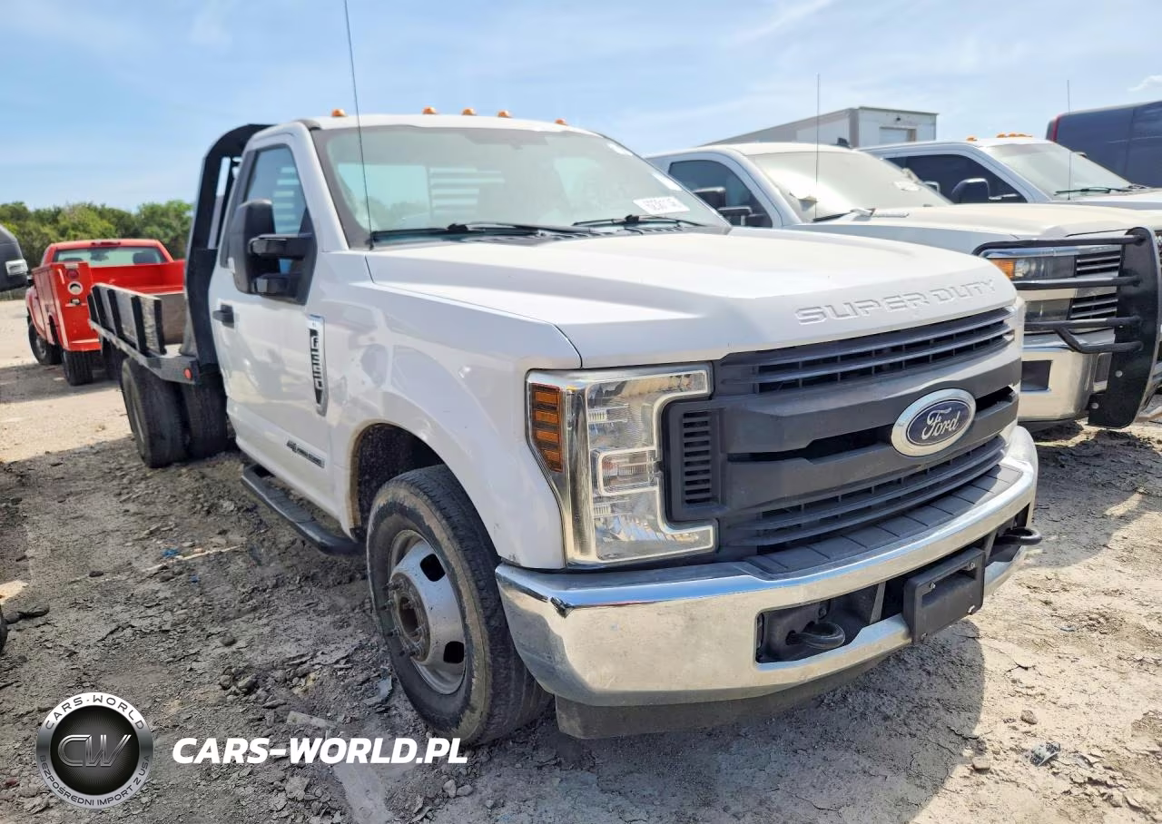 2018 Ford F350 Super Duty VIN:1FDRF3GT1JEC39323 - 4