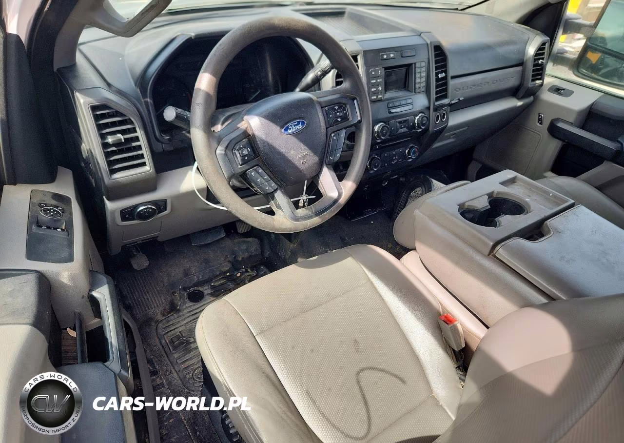 2018 Ford F350 Super Duty VIN:1FDRF3GT1JEC39323 - 8