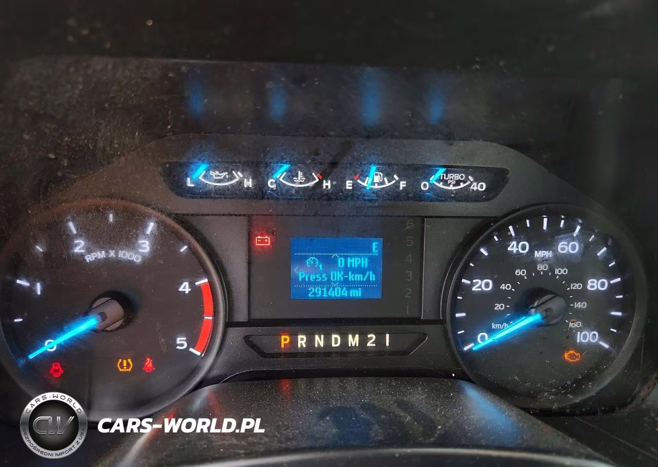 2018 Ford F350 Super Duty VIN:1FDRF3GT1JEC39323 - 9