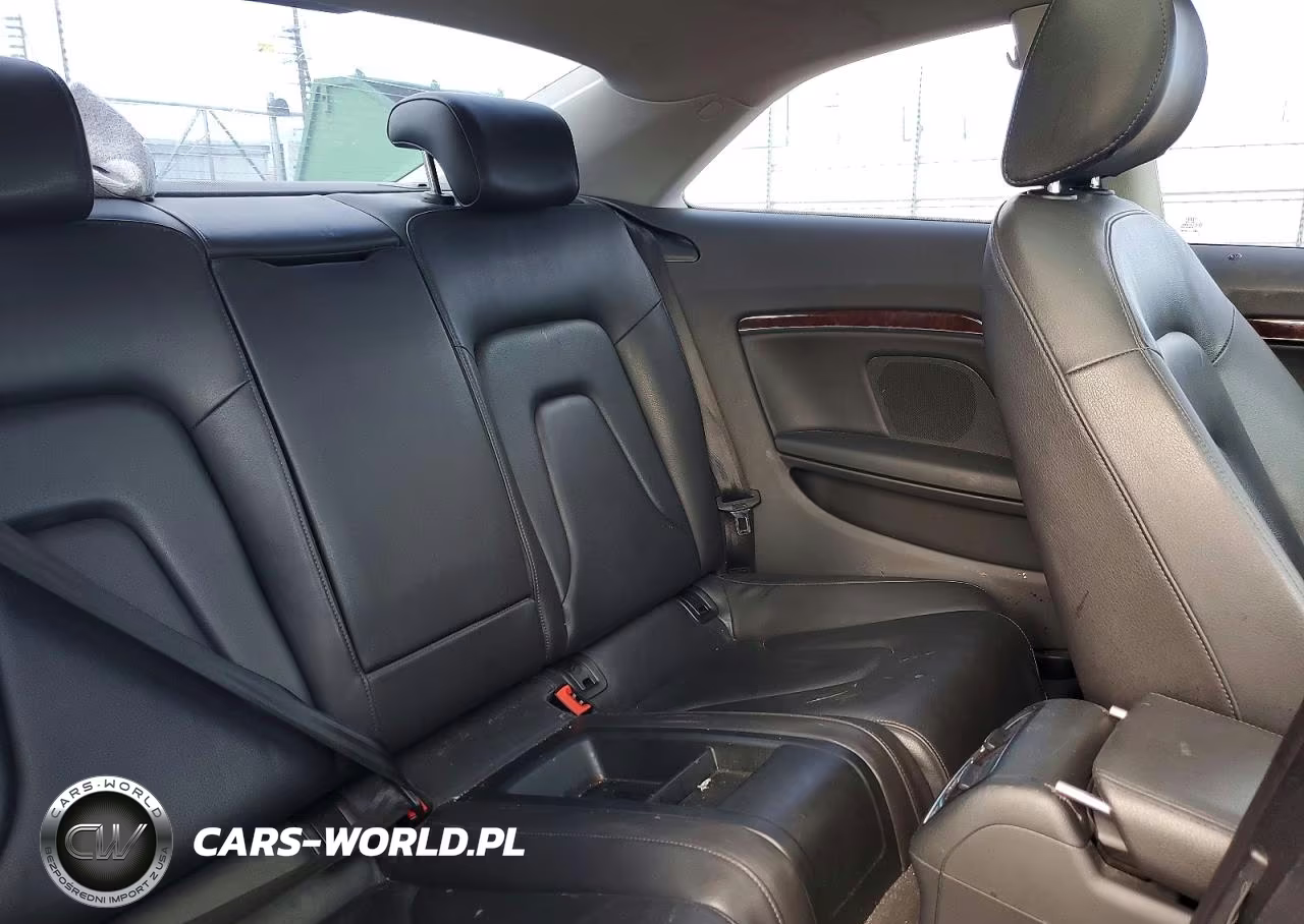 2010 Audi A5 Premium Plus VIN:WAULFAFR2AA041892 - 10