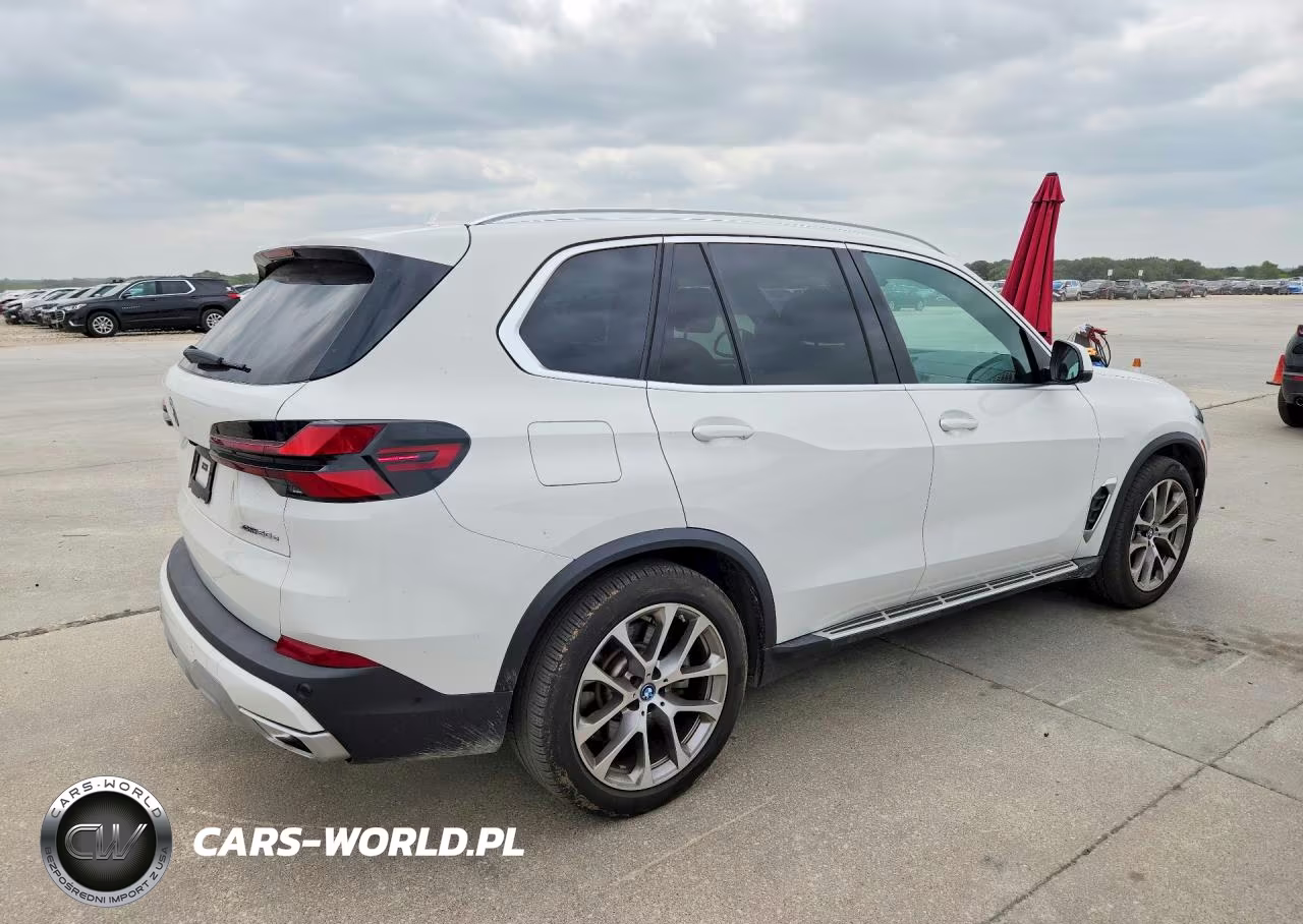 2025 BMW X5 xDrive50E VIN:5UX43EU06S9X96024 - 3