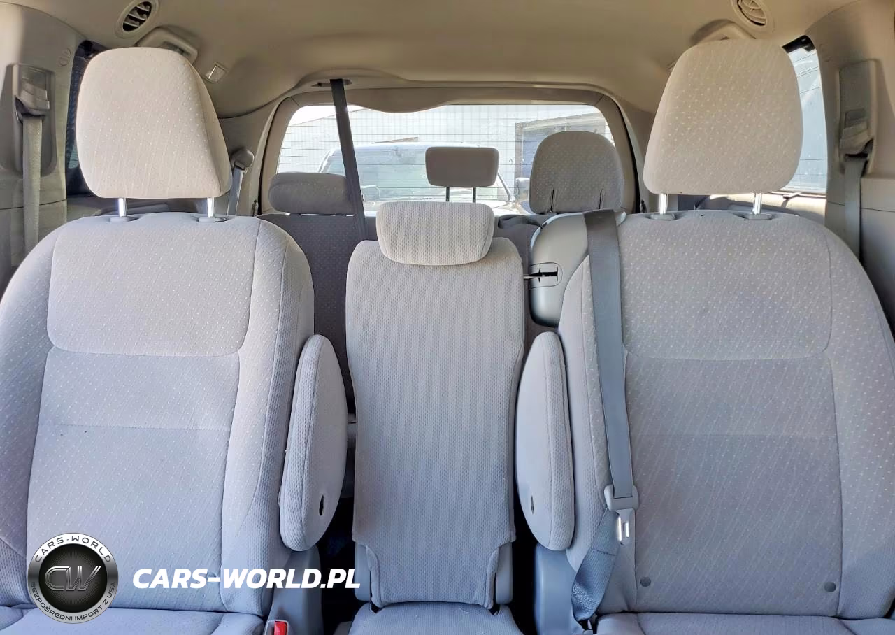 2020 Toyota Sienna Le VIN:5TDKZ3DC1LS040013 - 10