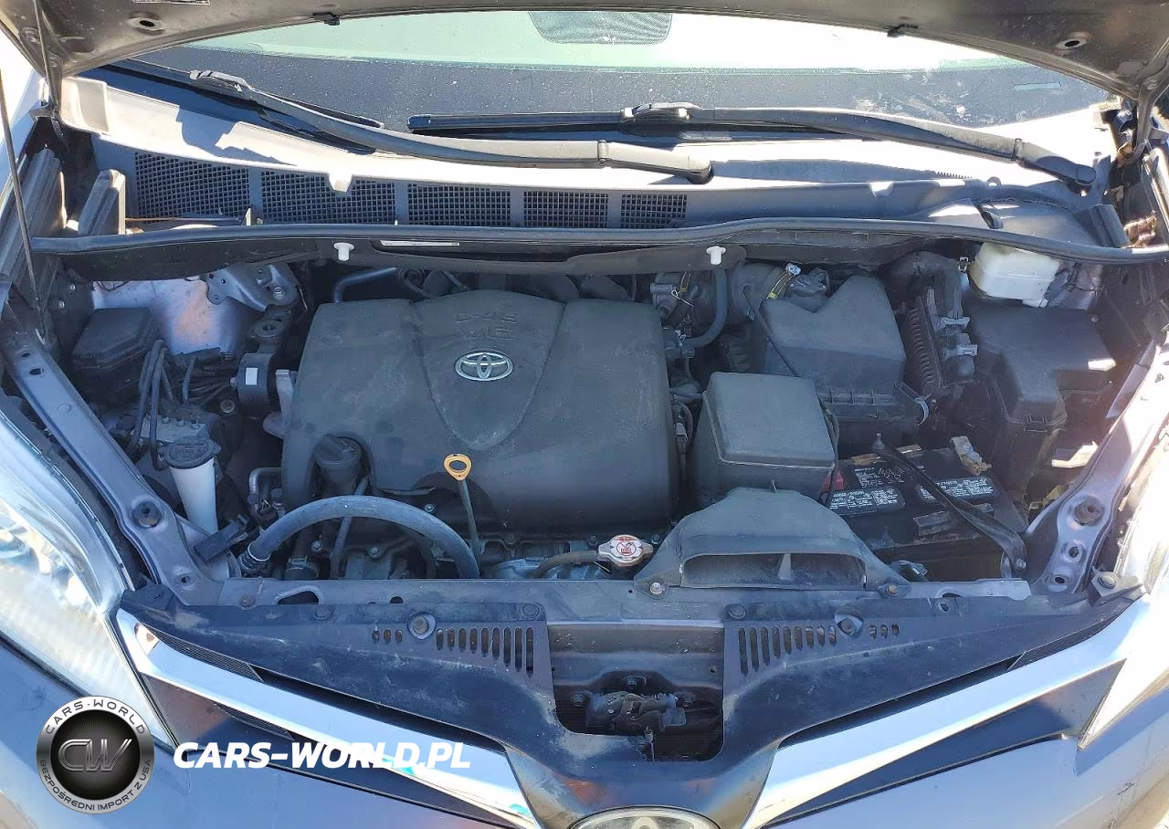 2020 Toyota Sienna Le VIN:5TDKZ3DC1LS040013 - 12