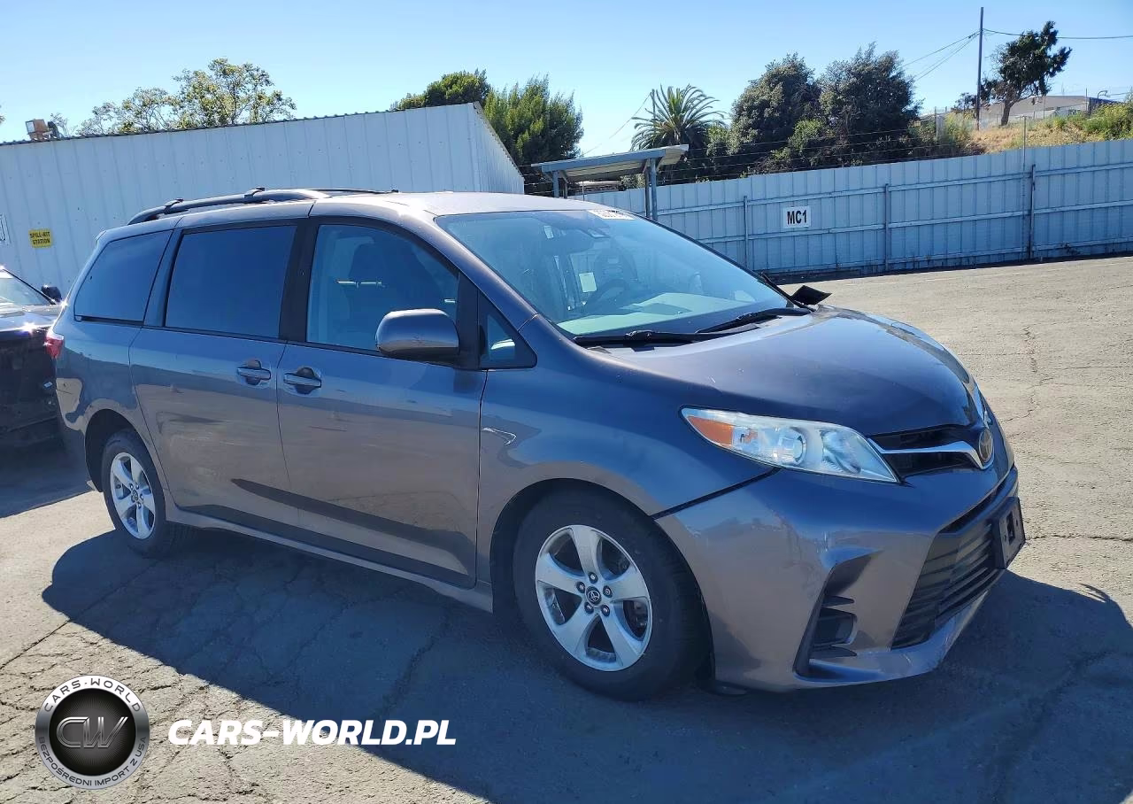 2020 Toyota Sienna Le VIN:5TDKZ3DC1LS040013 - 4