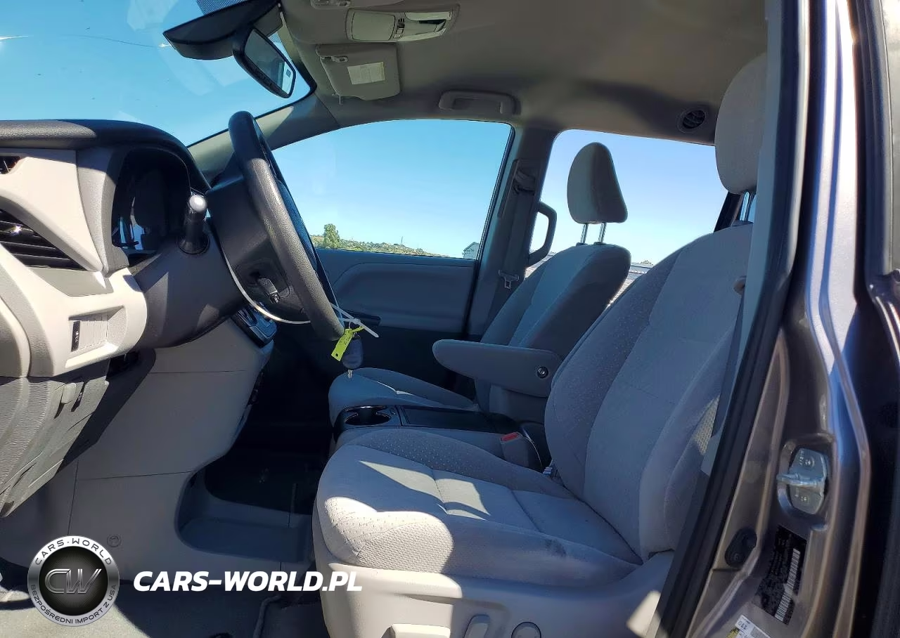 2020 Toyota Sienna Le VIN:5TDKZ3DC1LS040013 - 7