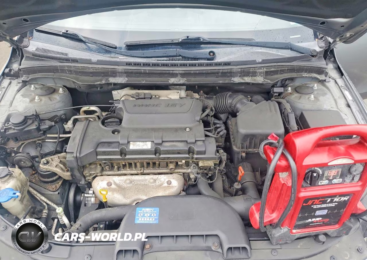 2010 Hyundai Elantra Touring Gls VIN:KMHDC8AE3AU074777 - 12