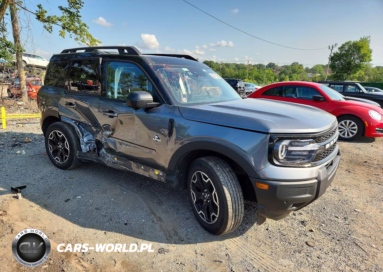 2025 Ford Bronco Sport Outer Banks VIN:3FMCR9CN9SRE33930 - 4