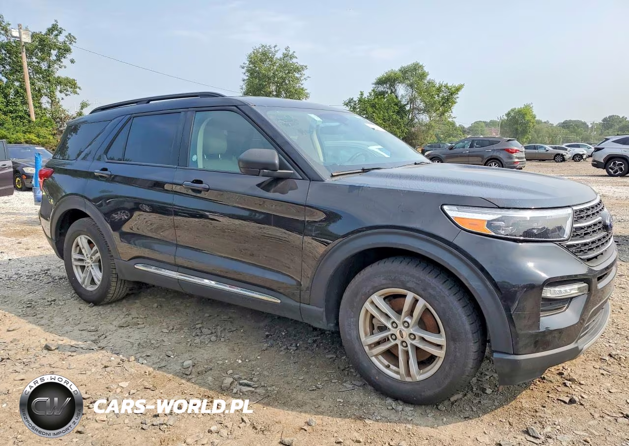 2024 Ford Explorer Xlt VIN:1FMSK7DH1RGA28854 - 4