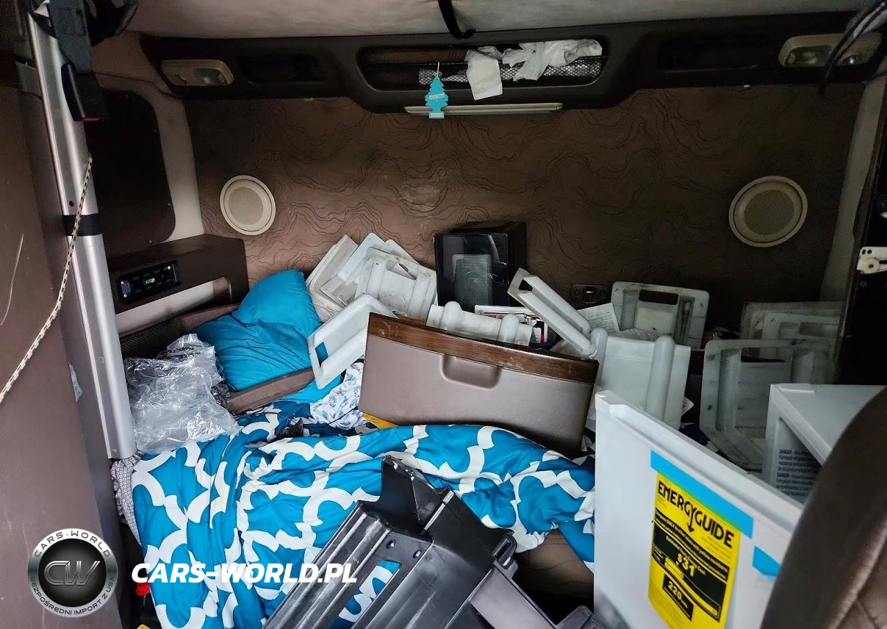 2012 Volvo Vnl Semi Truck VIN:4V4NC9TH9CN560064 - 10