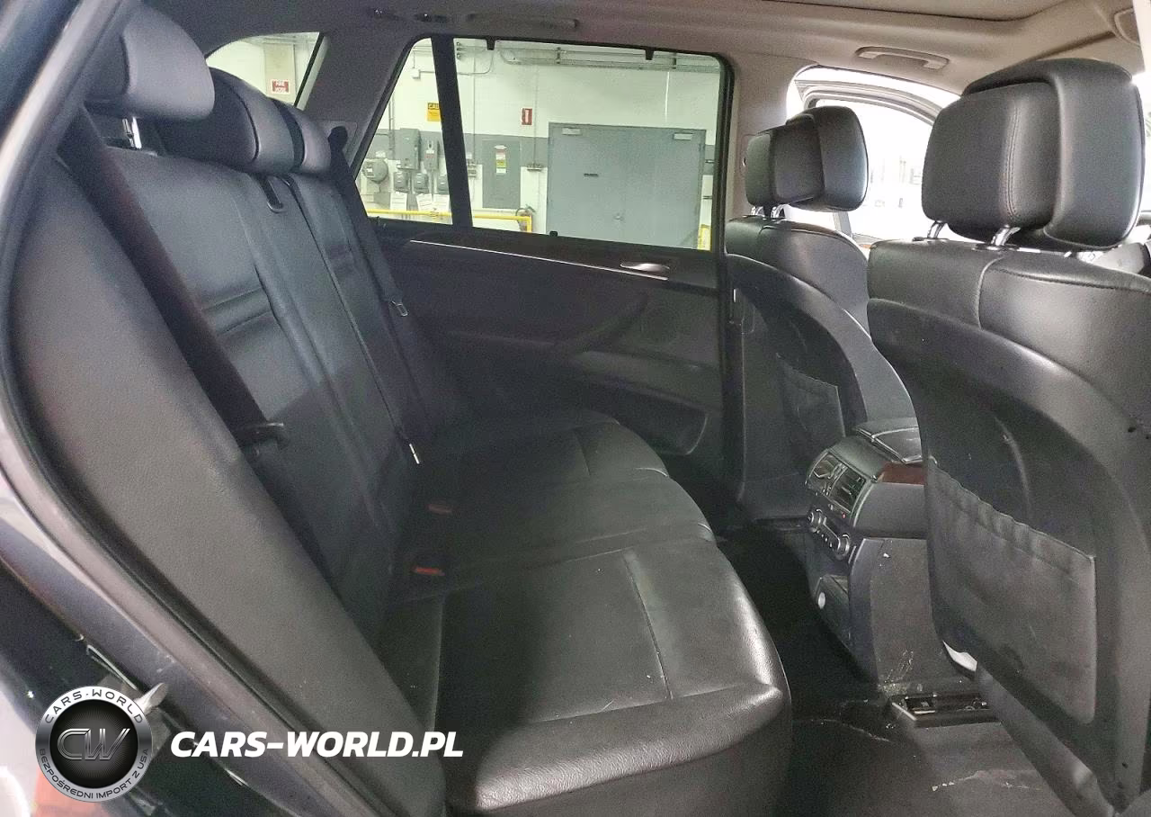 2012 BMW X5 xDrive35D VIN:5UXZW0C57CL670885 - 11
