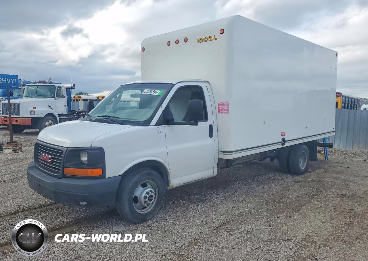 2017 GMC Savana Box Truck