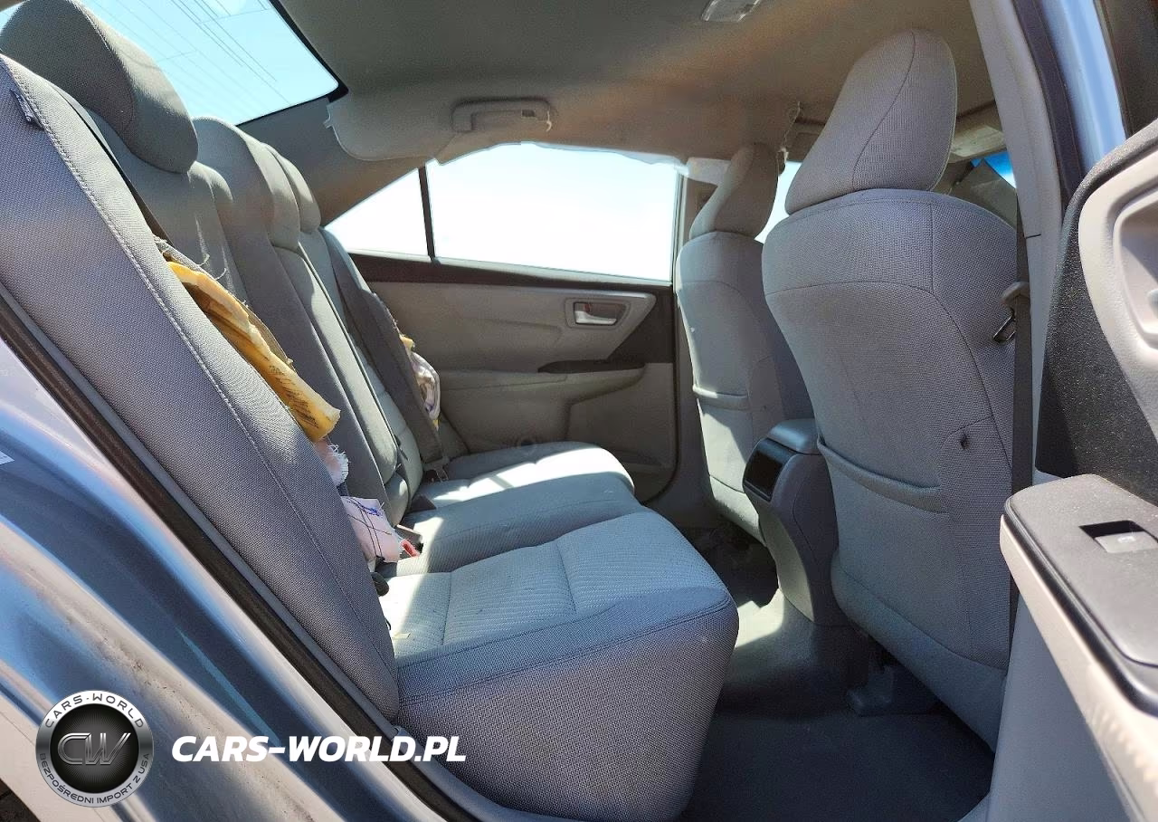 2015 Toyota Camry Hybrid Le VIN:4T1BD1FK5FU161968 - 10