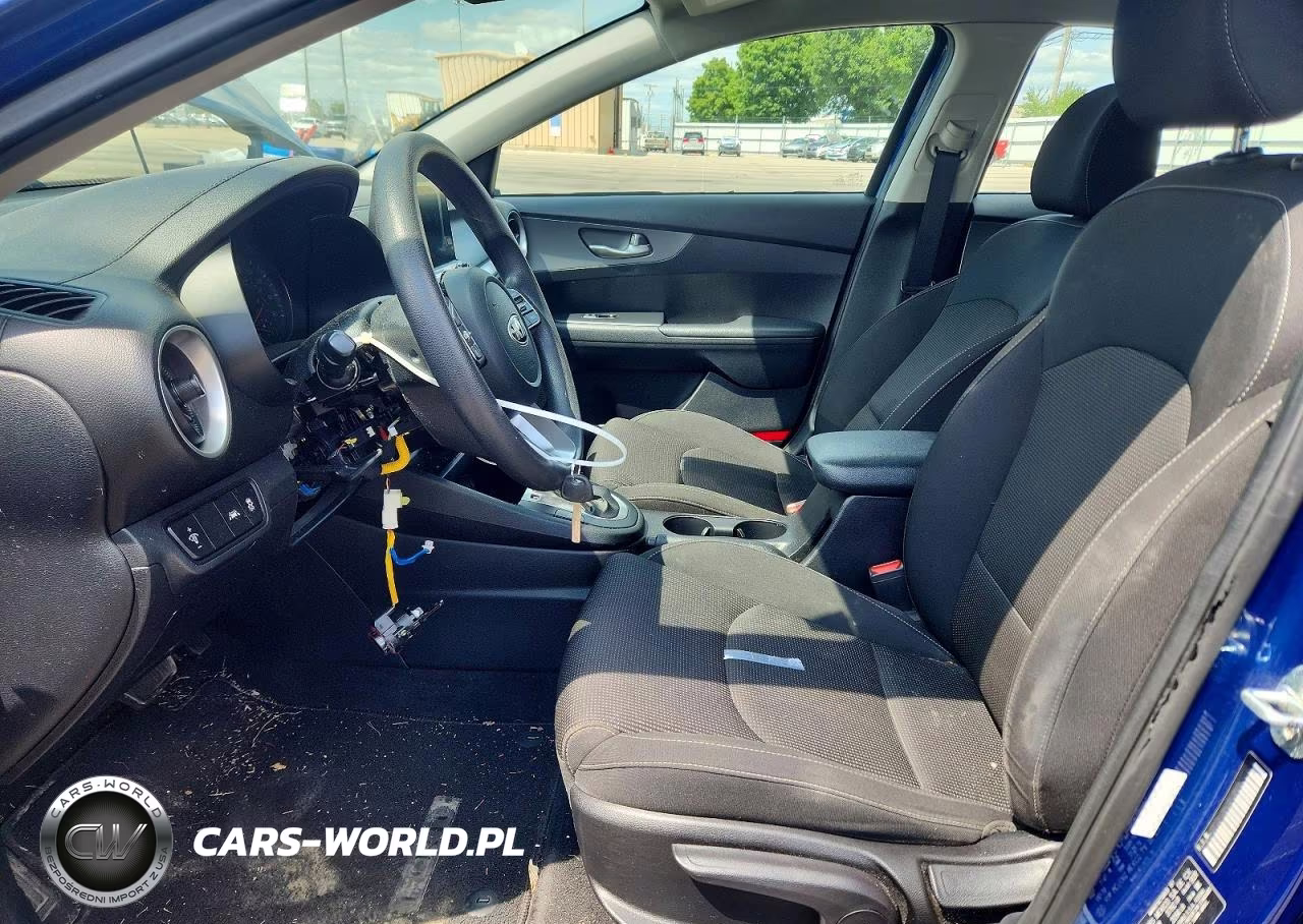 2020 Kia Forte Lxs VIN:3KPF24AD5LE158701 - 7