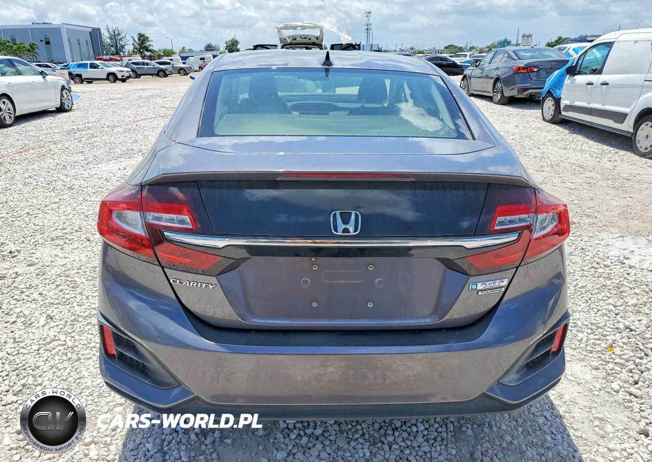 2018 Honda Clarity Touring VIN:JHMZC5F38JC013106 - 6