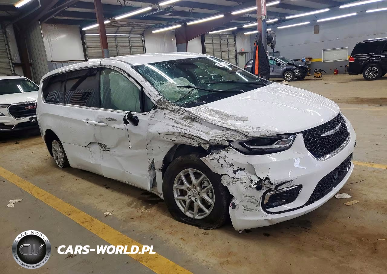2025 Chrysler Pacifica Select VIN:2C4RC1BG3SR612071 - 4