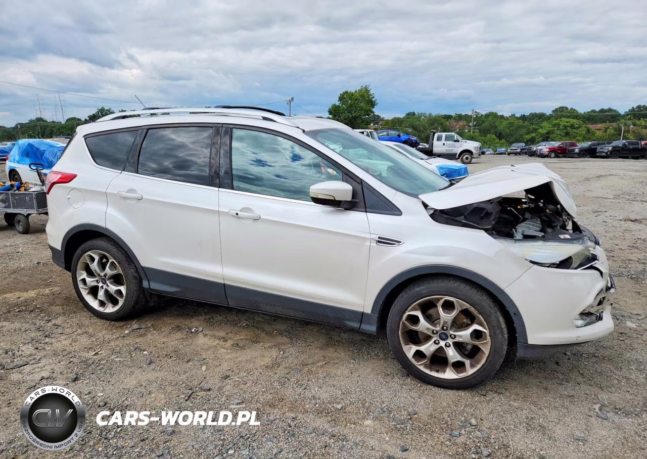 2015 Ford Escape Titanium VIN:1FMCU9J93FUB29169 - 4