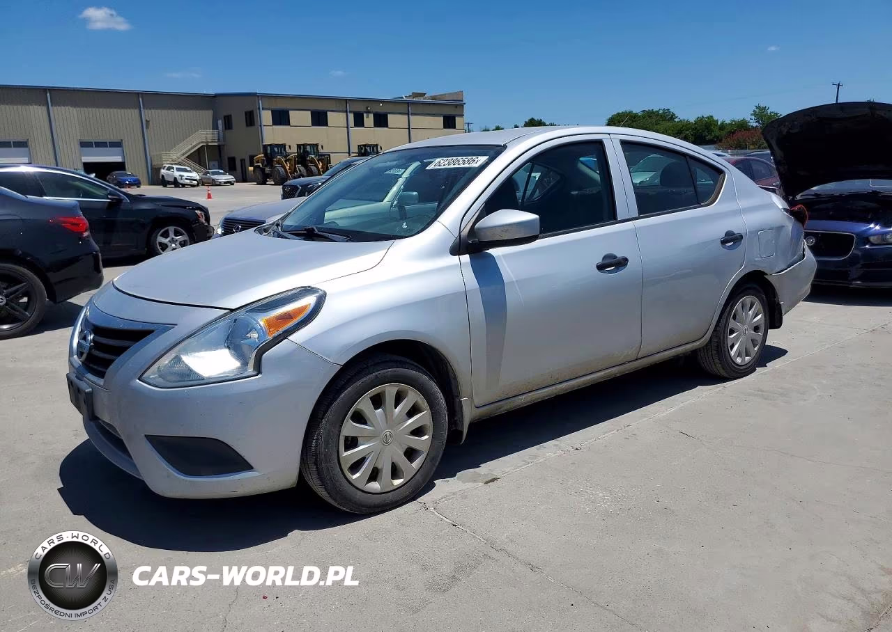 2017 Nissan Versa 1.6 S Plus