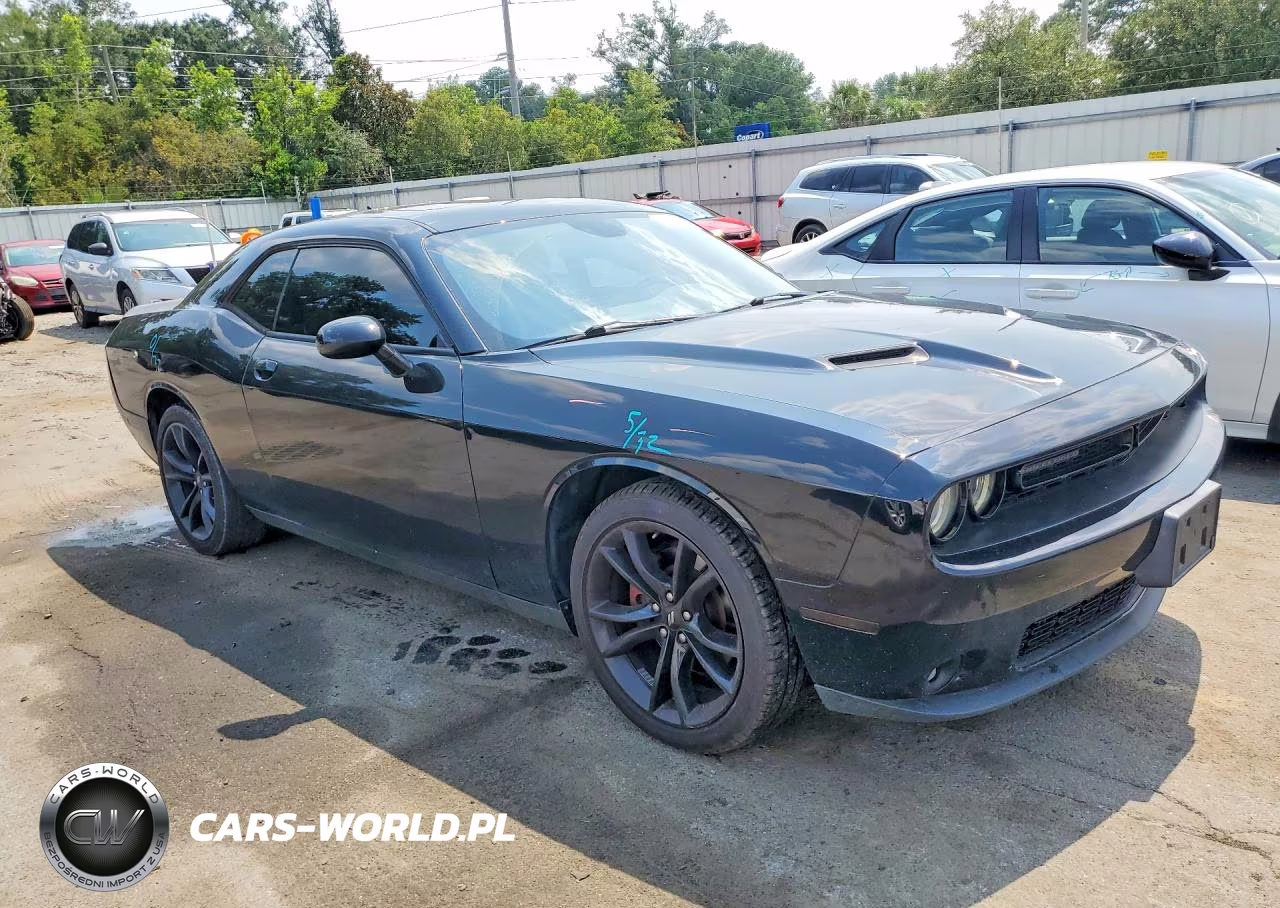 2018 Dodge Challenger Sxt VIN:2C3CDZAG9JH110998 - 4