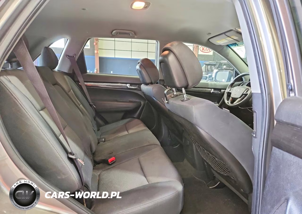 2013 Kia Sorento Lx VIN:5XYKT3A19DG355290 - 11