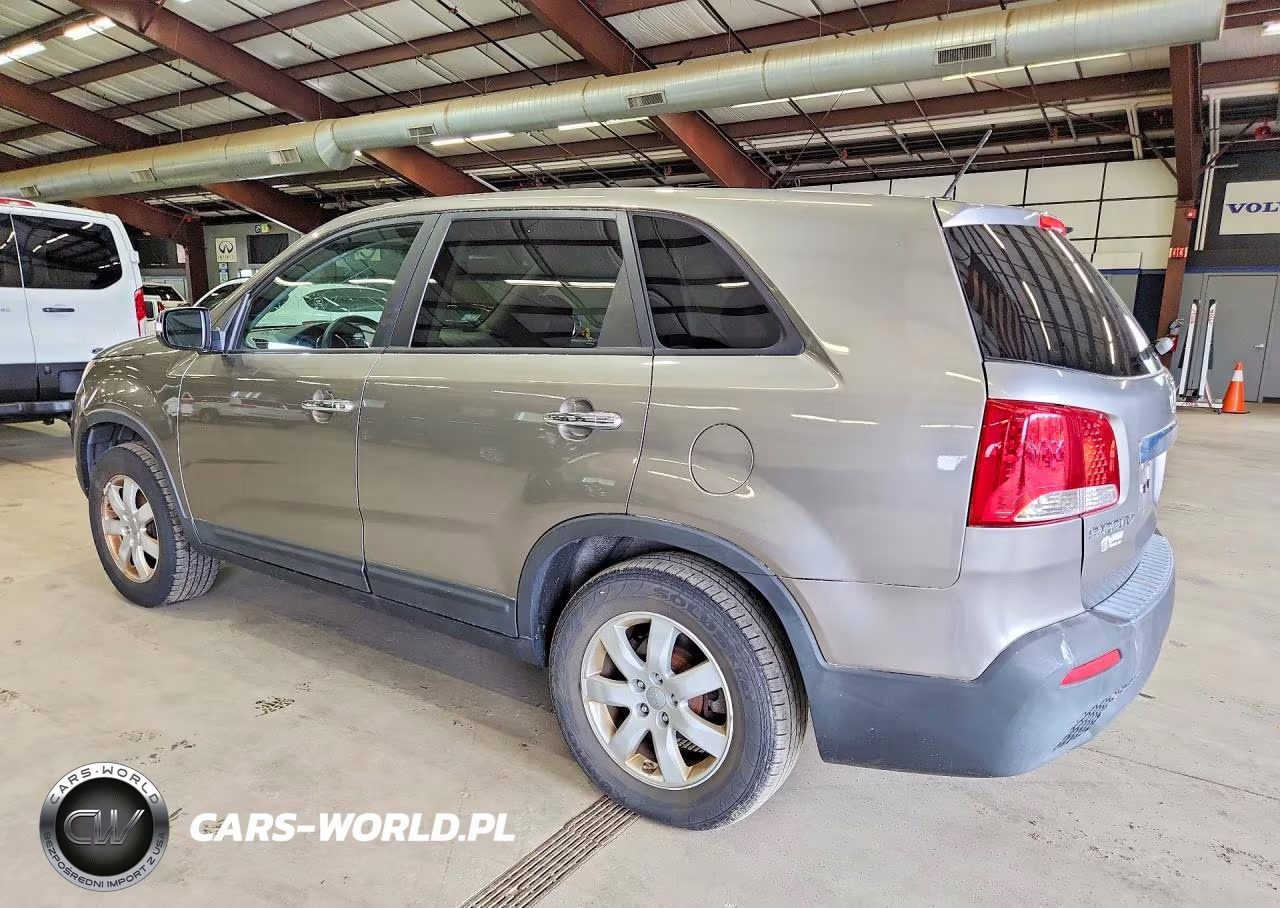 2013 Kia Sorento Lx VIN:5XYKT3A19DG355290 - 2