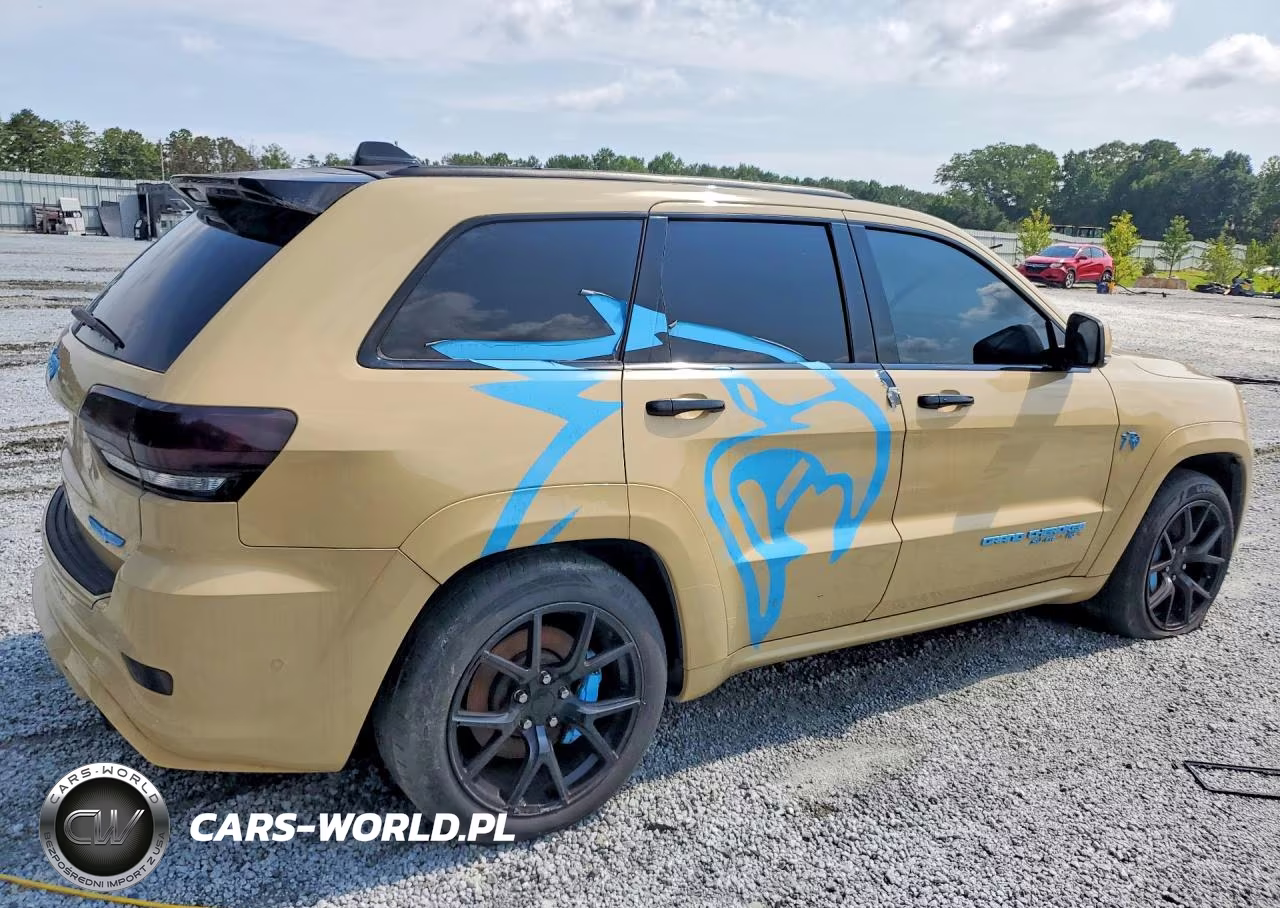 2018 Jeep Grand Cherokee Trackhawk VIN:1C4RJFN93JC223597 - 3