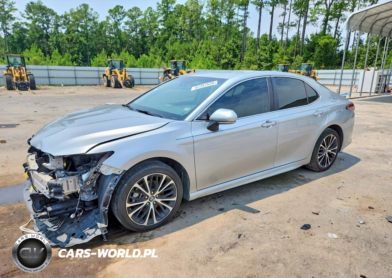 2018 Toyota Camry Se – zdjęcie 1 z 13