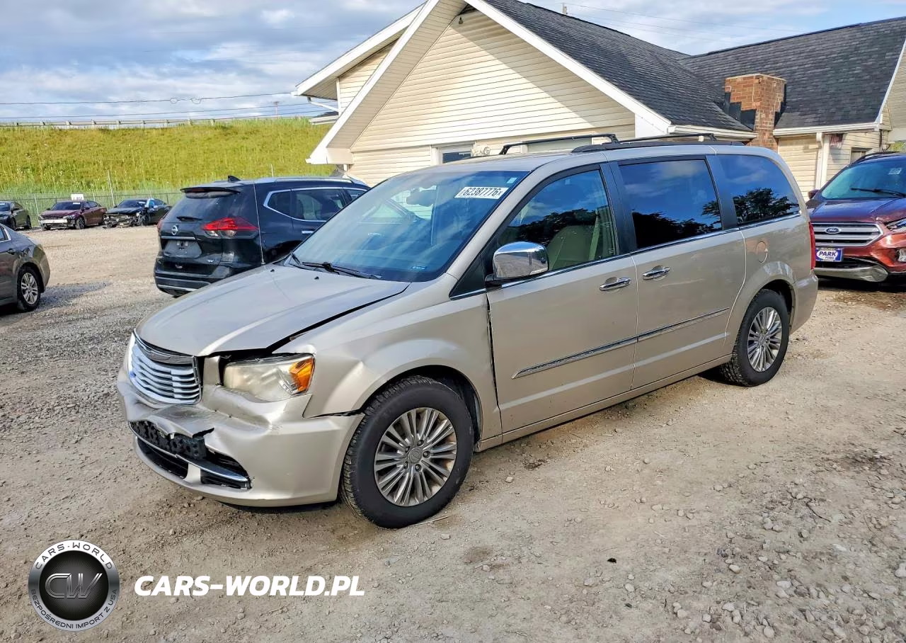 2015 Chrysler Town & Country Touring L – zdjęcie 1 z 13
